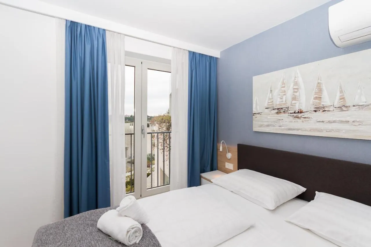 Garden Palace Apartment Sofia Umag Croatia