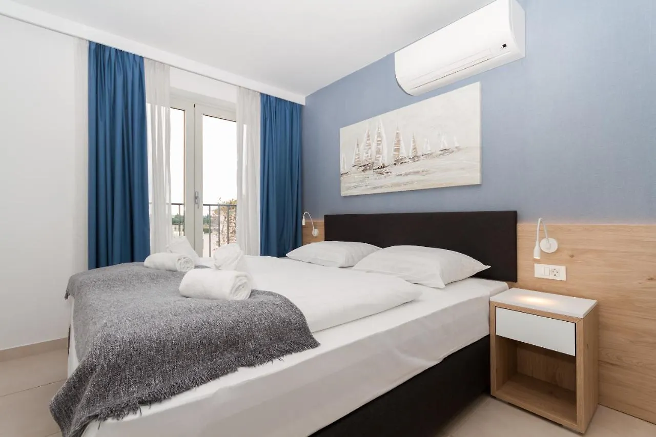 Garden Palace Apartment Sofia Umag Croatia